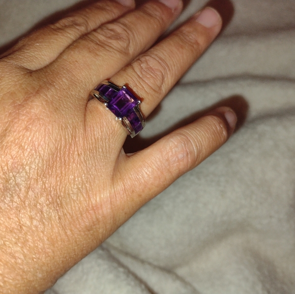 Ring - Picture 8 of 8